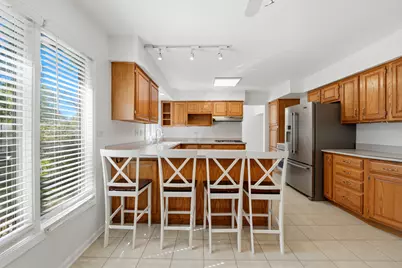 10S324 E Hampshire Lane, Willowbrook, IL 60527 - Photo 12