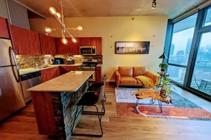 235 W Van Buren St, Chicago, IL 60607 - Photo 2