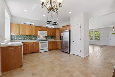 11832 Kensington Drive, Huntley, IL 60142 - Photo 10