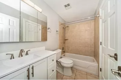 608 Inverrary Lane #608, Deerfield, IL 60015 - Photo 12