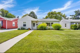 340 S Lodge Ln, Lombard, IL 60148 - Photo 1