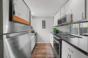 2311 Galen Dr, Champaign, IL 61821 - Photo 10