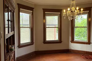 8037 Floral Ave, Skokie, IL 60077 - Photo 6