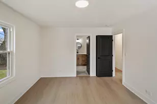 212 S River Rd, Naperville, IL 60540 - Photo 18