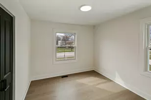 212 S River Rd, Naperville, IL 60540 - Photo 20