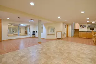 9S631 William Dr, Burr Ridge, IL 60527 - Photo 32