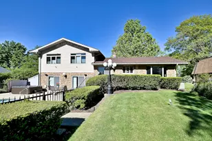 9S631 William Dr, Burr Ridge, IL 60527 - Photo 44