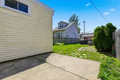 1037 Dunlop Avenue, Forest Park, IL 60130 - Photo 18