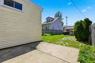 1037 Dunlop Ave, Forest Park, IL 60130 - Photo 18