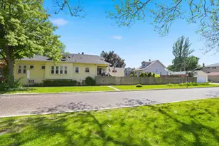 1037 Dunlop Ave, Forest Park, IL 60130 - Photo 24