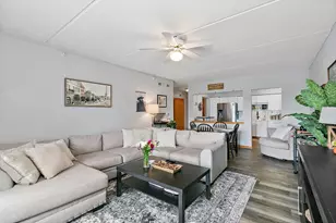 455 W Front St, Wheaton, IL 60187 - Photo 4