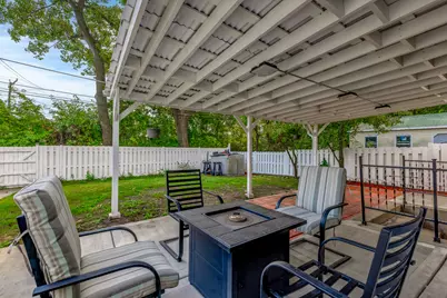 8461 Gross Point Road, Skokie, IL 60077 - Photo 38