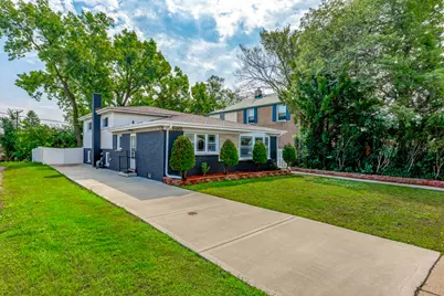 8461 Gross Point Road, Skokie, IL 60077 - Photo 1