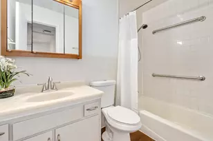 285 E 1st St, Elmhurst, IL 60126 - Photo 10