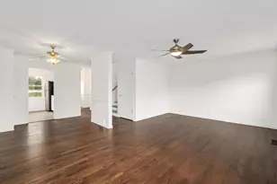 285 E 1st St, Elmhurst, IL 60126 - Photo 6