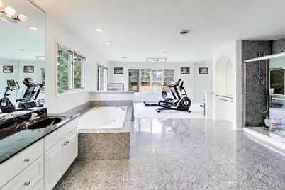 4 Kingsbury Court, Oak Brook, IL 60523 - Photo 22