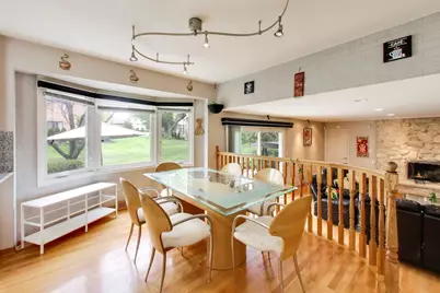 4 Kingsbury Court, Oak Brook, IL 60523 - Photo 12