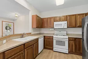 14060 Moraine Hills Dr, Huntley, IL 60142 - Photo 10