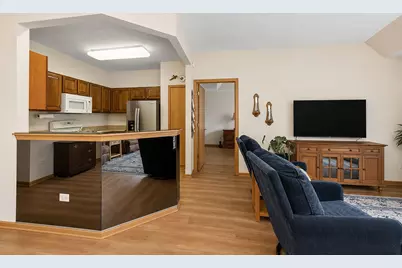 14060 Moraine Hills Drive #14060, Huntley, IL 60142 - Photo 8