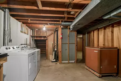 160 Wisconsin Drive, Des Plaines, IL 60016 - Photo 16