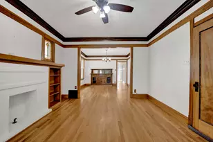2419 W Berenice Ave, Chicago, IL 60618 - Photo 6