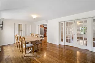 1815 Oak Ave, Northbrook, IL 60062 - Photo 8