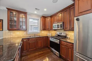 1510 N Cleveland Ave, Chicago, IL 60610 - Photo 8