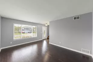 905 Churchill Dr, Plano, IL 60545 - Photo 12