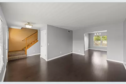 905 Churchill Drive, Plano, IL 60545 - Photo 10