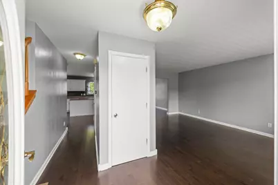 905 Churchill Drive, Plano, IL 60545 - Photo 8