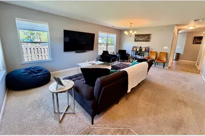 133 Norfolk Lane, Pingree Grove, IL 60140 - Photo 4