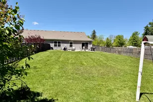 133 Norfolk Ln, Pingree Grove, IL 60140 - Photo 16