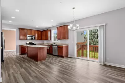 6084 Russell Drive, Hoffman Estates, IL 60192 - Photo 8