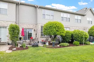 9051 Mansfield Dr, Tinley Park, IL 60487 - Photo 24