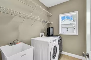 205 Independence Dr, Savoy, IL 61874 - Photo 40