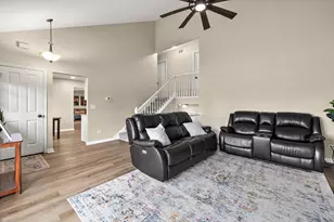 5832 Landcaster Cir, McHenry, IL 60050 - Photo 10