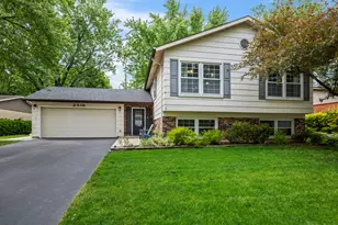 2518 N Ridge Ave, Arlington Heights, IL 60004 - Photo 1