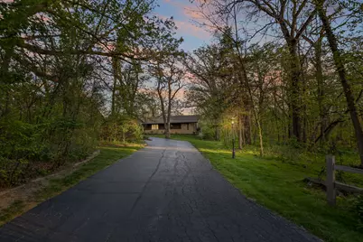 12304 N Ledges Drive, Roscoe, IL 61073 - Photo 2