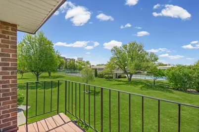 10381 Dearlove Road #2A, Glenview, IL 60025 - Photo 2