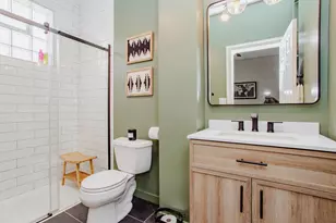 1504 W Pearson St, Chicago, IL 60642 - Photo 12