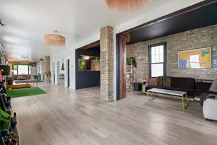 2331 N Elston Ct, Chicago, IL 60614 - Photo 10