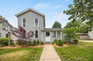 524 Houston St, Batavia, IL 60510 - Photo 1