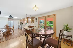 20W545 Moreland Ave, Addison, IL 60101 - Photo 8