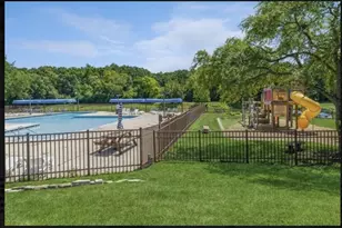 36 Bermuda Colony, Fox Lake, IL 60020 - Photo 10