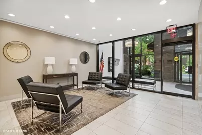 525 W Hawthorne Place #2407, Chicago, IL 60657 - Photo 28