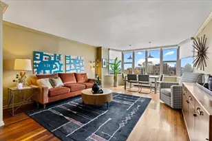 525 W Hawthorne Pl, Chicago, IL 60657 - Photo 10