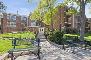 540 Biesterfield Rd, Elk Grove Village, IL 60007 - Photo 2