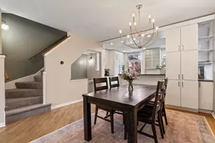 2740 N Janssen Ave, Chicago, IL 60614 - Photo 8