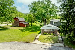 18N988 Angelina Pl, Algonquin, IL 60102 - Photo 4