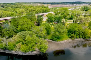 18N988 Angelina Pl, Algonquin, IL 60102 - Photo 2